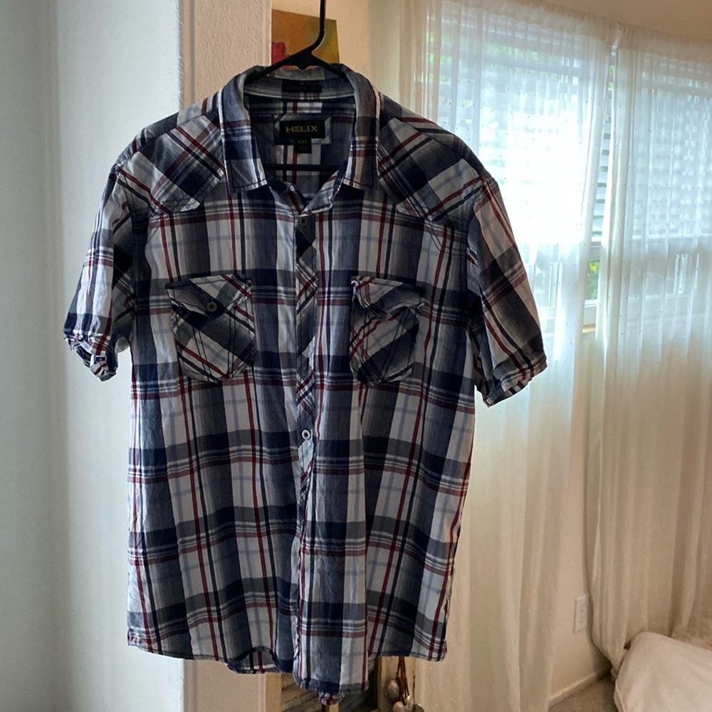 Helix Young Men’s XXL athletic fit plaid shirt